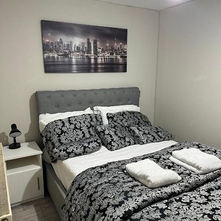 Beautiful Hoe Street First Floor One Bedroom Apartment B Walthamstow Londýn Exteriér fotografie