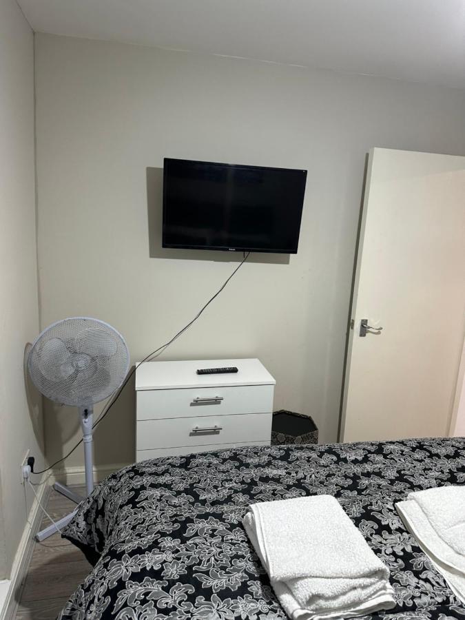 Beautiful Hoe Street First Floor One Bedroom Apartment B Walthamstow Londýn Exteriér fotografie