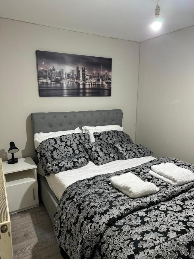 Beautiful Hoe Street First Floor One Bedroom Apartment B Walthamstow Londýn Exteriér fotografie